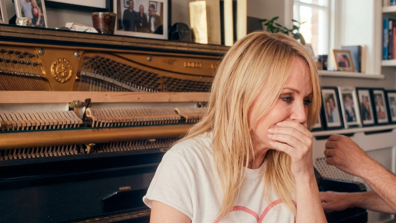 Kylie Minogue a invins cancerul la san a doua oara. Artista a ascuns diagnosticul din 2021