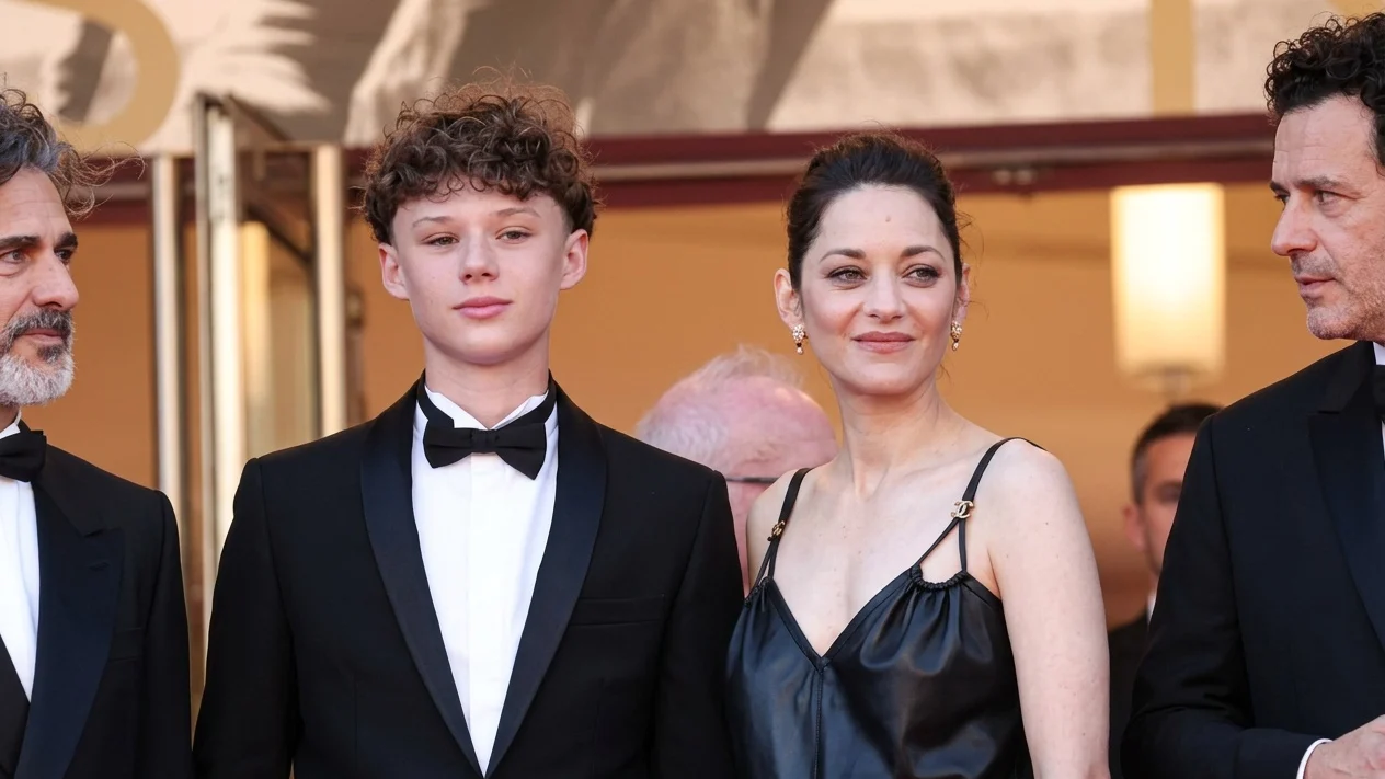 Marion Cotillard joaca în filmul regizat de fostul partener. A venit la Cannes cu fiul ei de 15 ani