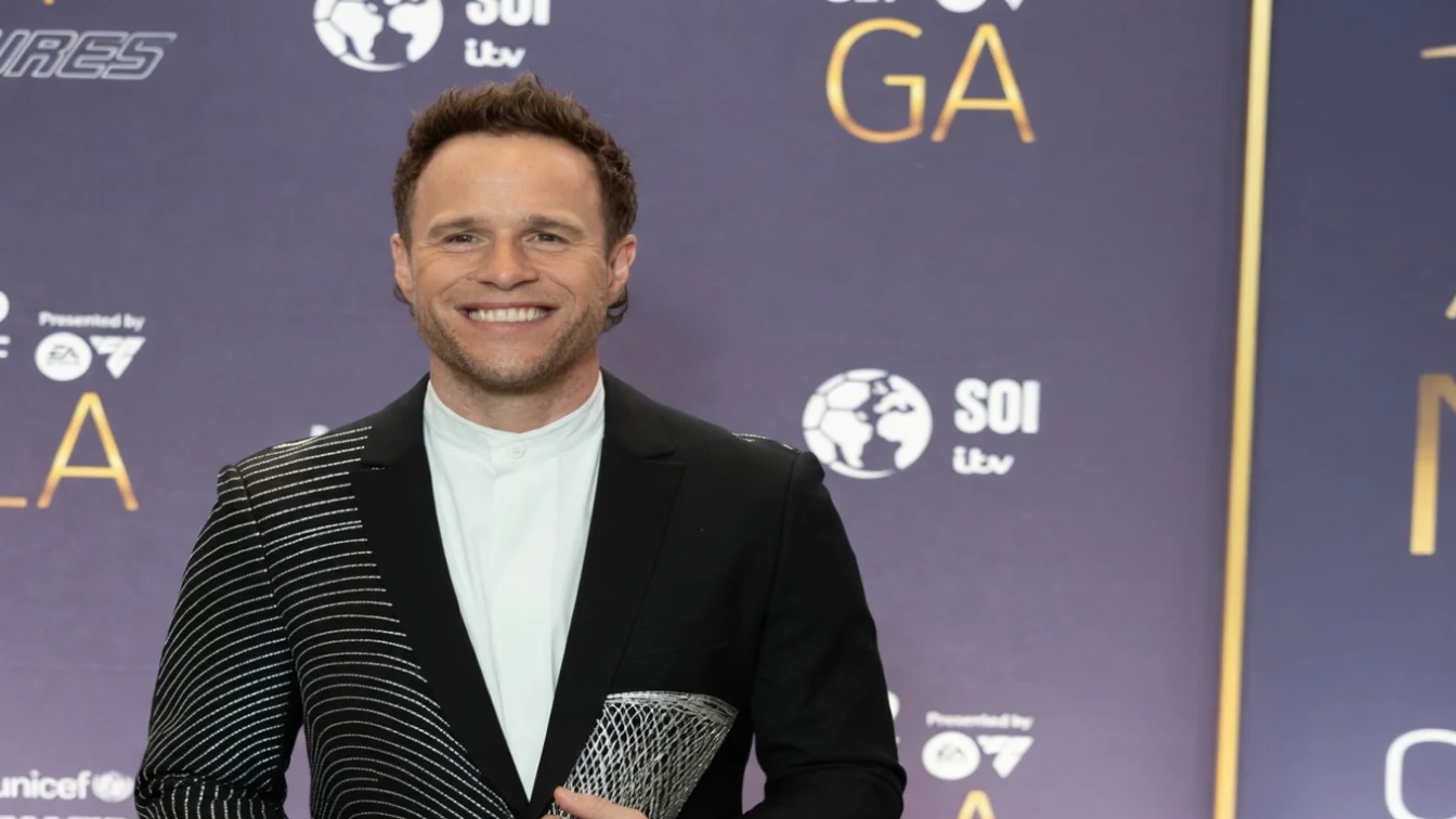 Olly Murs traieste bucuria de a fi tata. Fratele lui geaman refuza sa ii vorbeasca de 15 ani