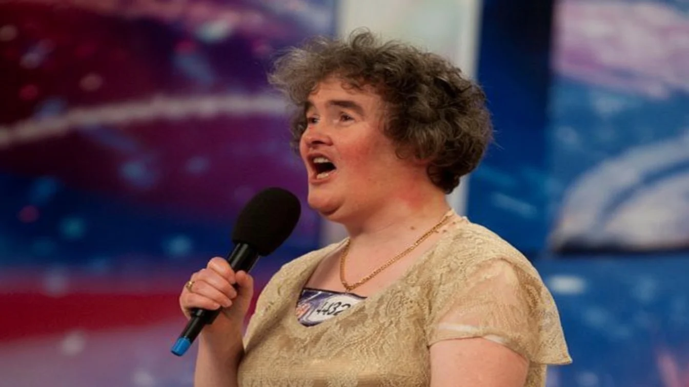 Susan Boyle afiseaza un look de diva la 65 de ani. Artista lanseaza muzica noua în curand