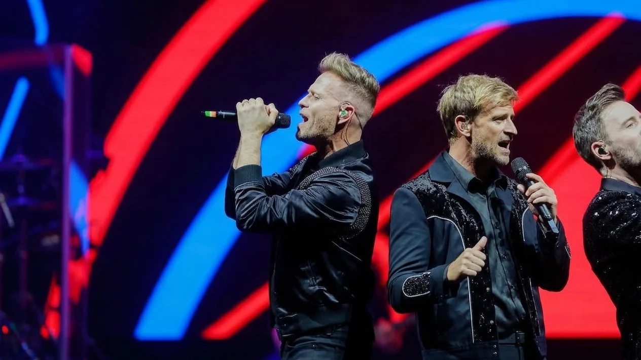 Westlife pleaca in turneul de 25 de ani fara Mark Feehily. Artistul a suferit a patra operatie - imagine 2