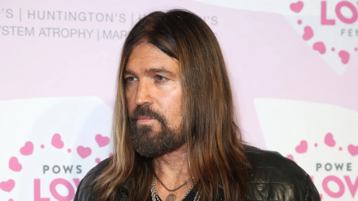 Billy Ray Cyrus a suferit paralizie vocala. Cum l-a salvat nepotul de cinci ani