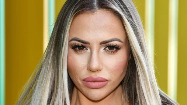 Holly Hagan a botezat fetita dupa sora decedata. Vedeta din Geordie Shore a nascut prin cezariana