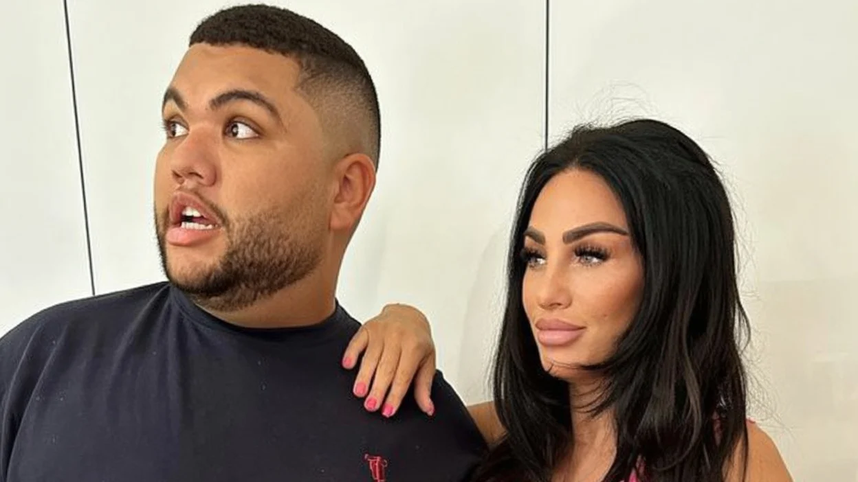 Katie Price refuza sa vorbeasca despre sotul arestat în Dubai. Fiul ei Harvey a suferit un accident în casa