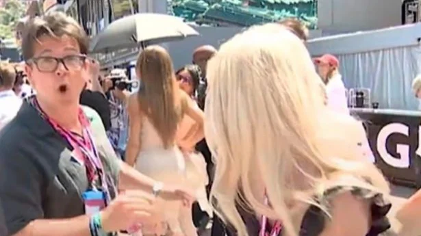 Kim Kardashian a provocat haos la Grand Prix Monaco. Garzile de corp au impins prezentatorii tv