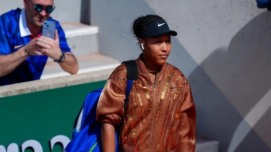Naomi Osaka a purtat rochie cu corset la French Open 2026. Criticii de moda desfiinteaza tinuta