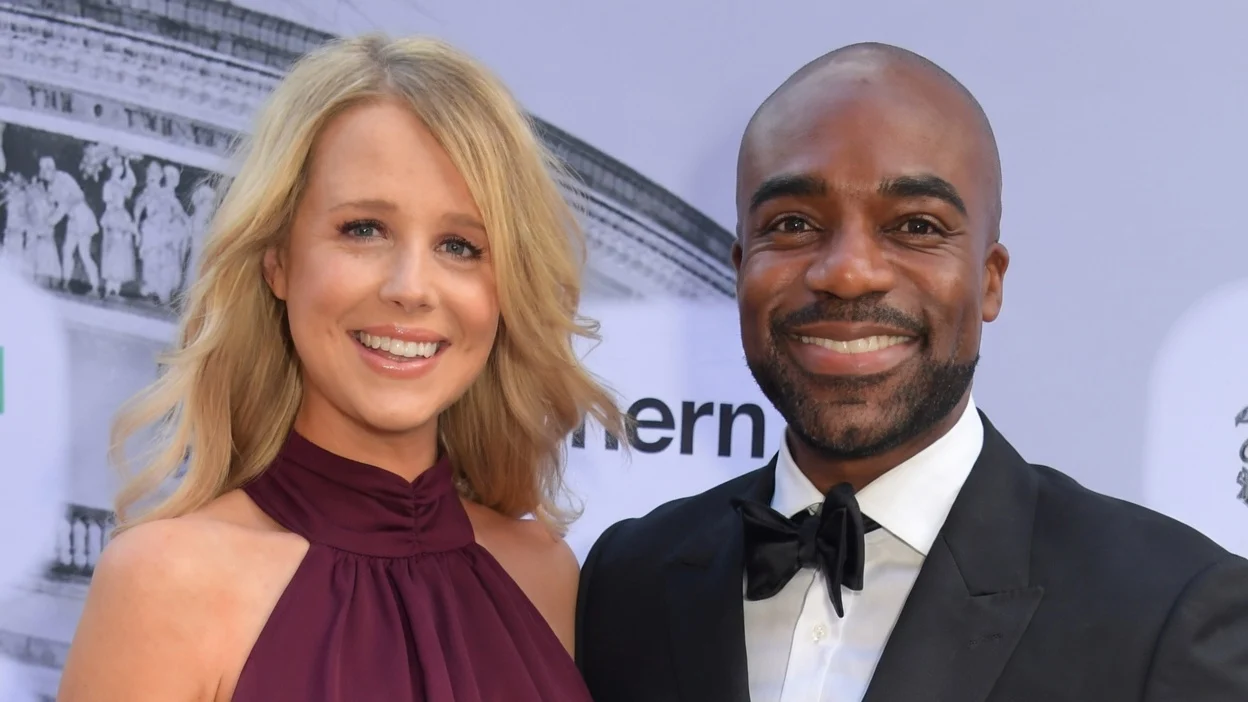 Ore Oduba a vandut casa de 935.000 de lire dupa divort. Castigatorul Strictly Come Dancing recunoaste drama ca tata singur