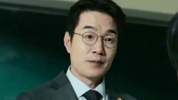 Song Young Kyu apare postum pe Netflix în Teach You A Lesson. Actorul a murit la 55 de ani