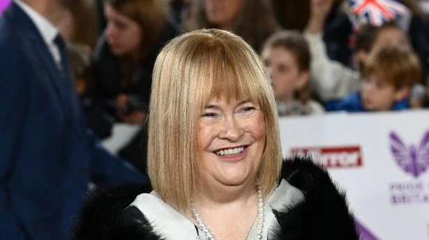 Susan Boyle anuleaza concertul din SUA. Fanii critica explicatia despre medicul stomatolog