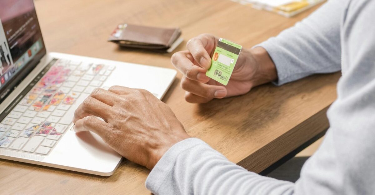Tipuri de credite nebancare pe care le poți accesa online, simplu și rapid. Ce sumă poți încasa?
