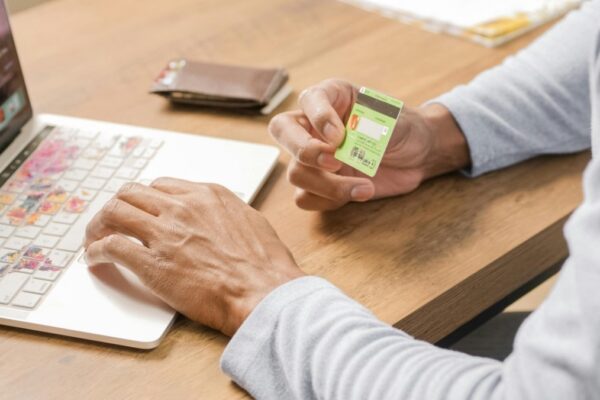 Tipuri de credite nebancare pe care le poți accesa online, simplu și rapid. Ce sumă poți încasa?