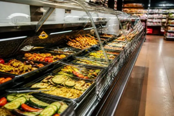 Bianca Drăgușanu, scandal la self-service într-un supermarket din Capitală. Ce a enervat-o la o angajată