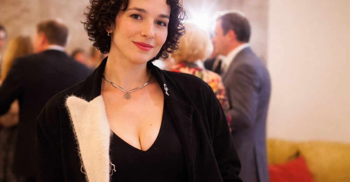 Cabiria Morgenstern, fiica Maiei Morgenstern, acuzată de cerșetorie după o listă pentru bebe