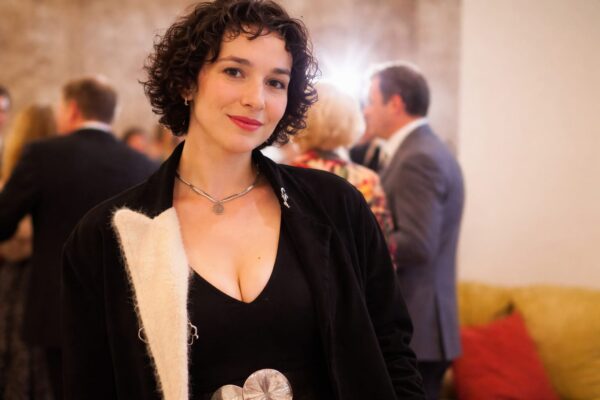 Cabiria Morgenstern, fiica Maiei Morgenstern, acuzată de cerșetorie după o listă pentru bebe