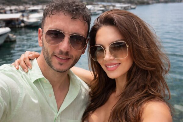 54 de ani, Capri și o declarație de dragoste. Cristina Spătar a închis zvonurile de divorț
