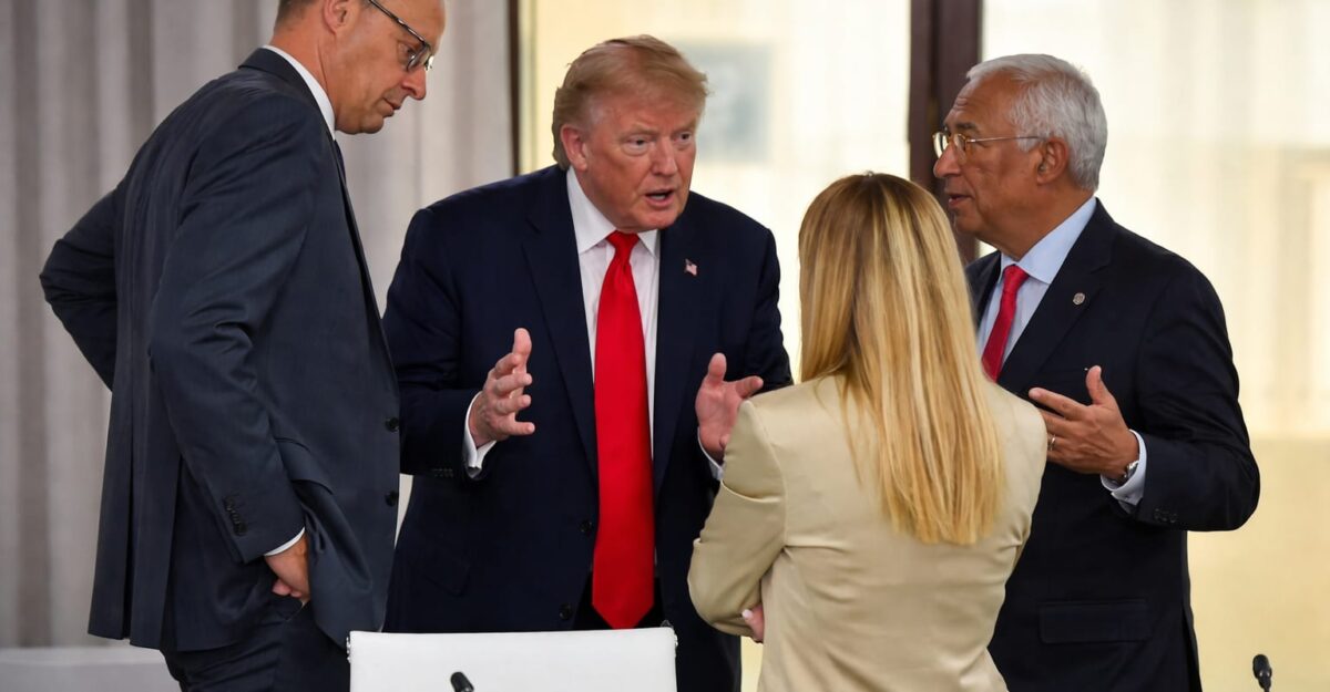 Donald Trump o ironizează pe Giorgia Meloni la G7. „M-a implorat să fac o fotografie cu ea”