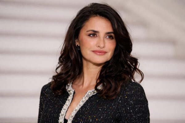 Penélope Cruz, schimbare totală la Cannes cu boyfriend bob și blond miere