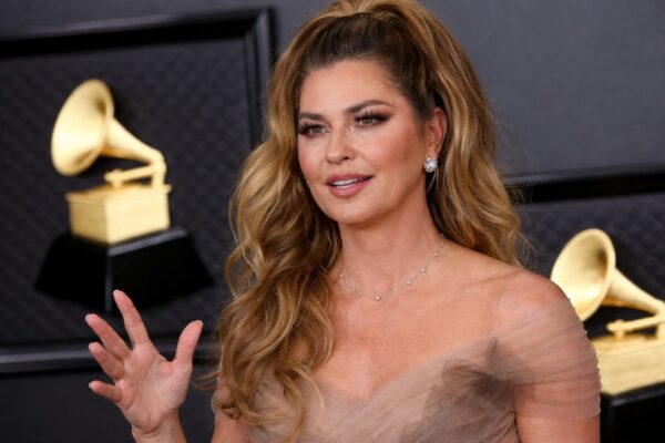 2019, anul în care Shania Twain a ajuns să își urască corpul și să nu se mai uite în oglindă