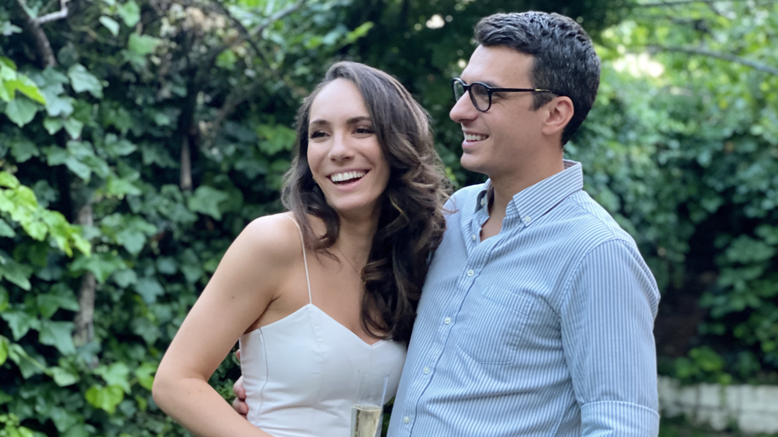 Alexandru Ion și Evelyne Vîlcu mizează pe echipă, nu pe romantism. Ce spune asta despre mariajul lor