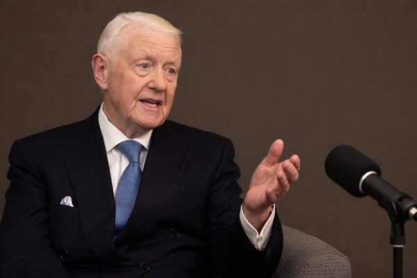 Are o fiică, dar nu mai ține legătura cu ea. De ce vrea acum încă un moștenitor multimilionarul britanic