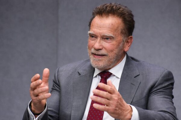 Arnold Schwarzenegger filmează la câteva ore de România. Ce câștigă fanii din agitația din Budapesta