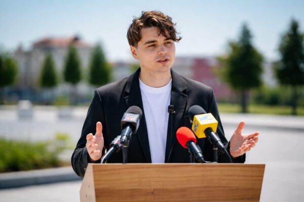 Cel mai important control pentru Selly a venit din familie. Ce i-au spus părinții după vizita la Nibiru