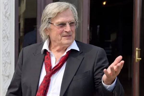 Florin Piersic, 90 de ani, a urcat pe scenă la Piatra Fest 2026. Cum a impresionat publicul și s-a făcut viral