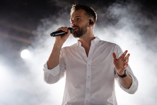 Florin Ristei iubește din nou, iar toți ochii sunt pe Andreea Ramona. Ce trecut monden aduce bruneta în poveste