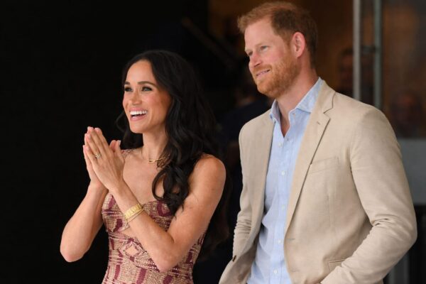 Harry și Meghan au primit cheia unui palat regal. Gestul ar putea rescrie războiul din familie