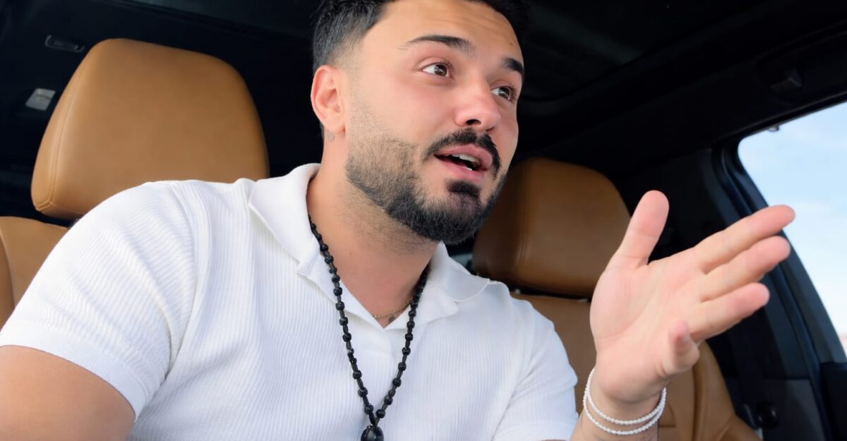 10 ani, de la supermarket la Rolls-Royce. Jador a izbucnit în lacrimi cu mama lui în dreapta