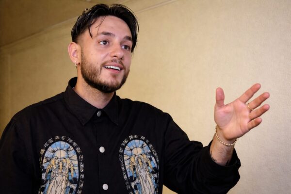 Johny Romano s-a retras din lumina reflectoarelor. Ce face acum artistul care până anul acesta nu știa notele