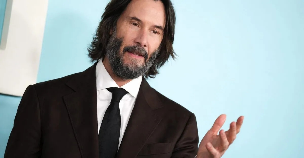 Keanu Reeves negociază un rol principal într-un film Lego. Ce-l reunește cu regizorul din Toy Story 4?