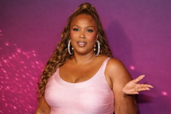 Lizzo a vândut sub 6.000 de unități cu noul album, B-TCH. De ce o acuză fanii că fuge de propriul eșec