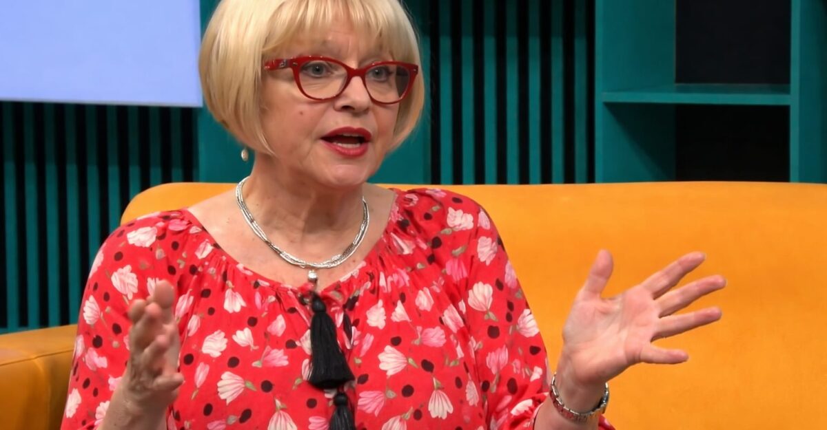 Mirabela Dauer, bătută în căsnicii și separată de fiu. Artista a fugit cu băiatul la Neptun, dar a pierdut custodia.
