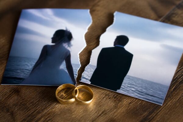 Peste 10 ani de mariaj, doi copii și un divorț ținut ascuns. Mircea Radu a spus adevărul