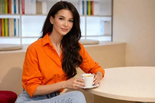 A ales să plece singură, deși nu era momentul ideal. Ce a împins-o pe vedeta TV să ia această pauză