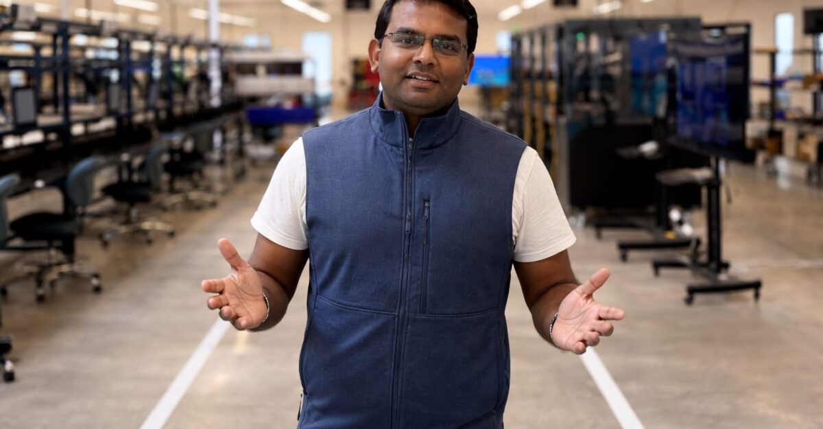 Adi Prasad, 35 de ani, a lucrat în aceeași cameră cu Elon Musk și Travis Kalanick