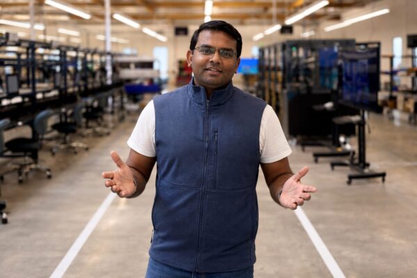 Adi Prasad, 35 de ani, a lucrat în aceeași cameră cu Elon Musk și Travis Kalanick