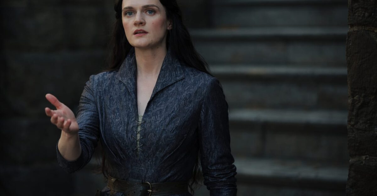 Alys Rivers îl prinde pe Daemon Targaryen în mrejele ei la Harrenhal