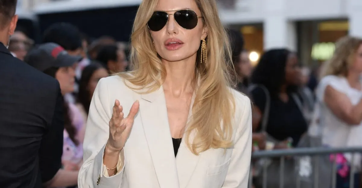 Angelina Jolie pleacă din Los Angeles după ce toți cei 6 copii au devenit majori