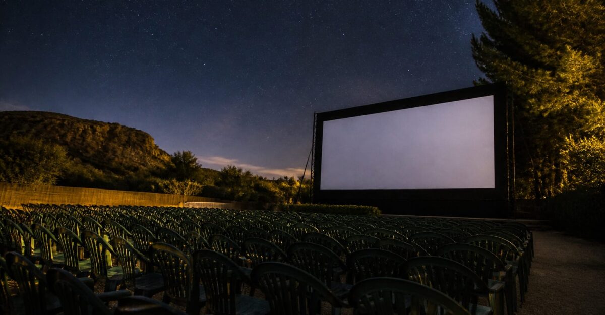 Cinema sub Stele aduce 15 seri de film gratuite în Sectorul 6. Cum poți vedea proiecțiile până pe 16 august