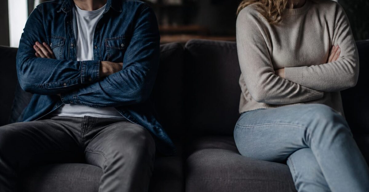 Nu și-au mai vorbit deloc după divorț, dar apar împreună la TV. Cum e posibil