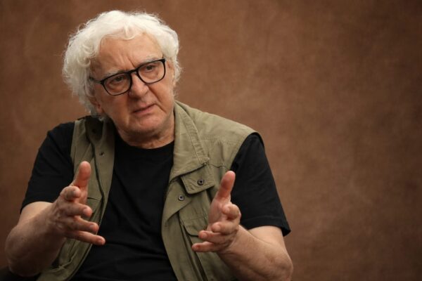 Dan Condurache împlinește 74 de ani. De ce a ales actorul să se retragă din lumina reflectoarelor și să refuze