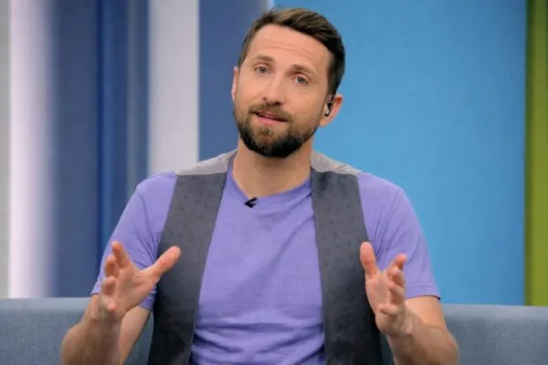 Dani Oțil a pierdut 180.000 de lei într-o firmă media. Ce afacere îi aduce acum profitul necesar supraviețuirii?