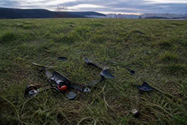 Pilotul român care a tras la timp a schimbat miza unei alerte reale. Intervenția a ținut drona departe de zonele locuite