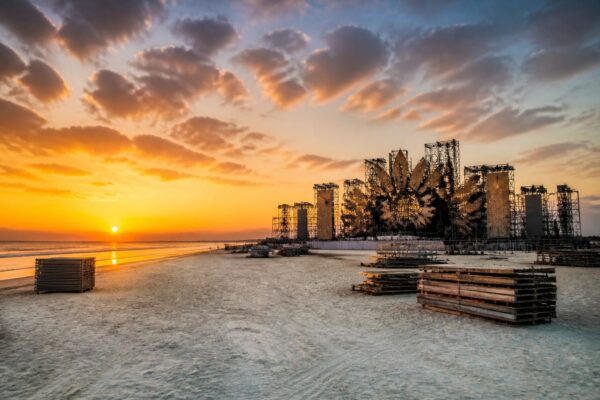 „Nibiru” se lansează pe litoral imediat după „Beach, Please!”