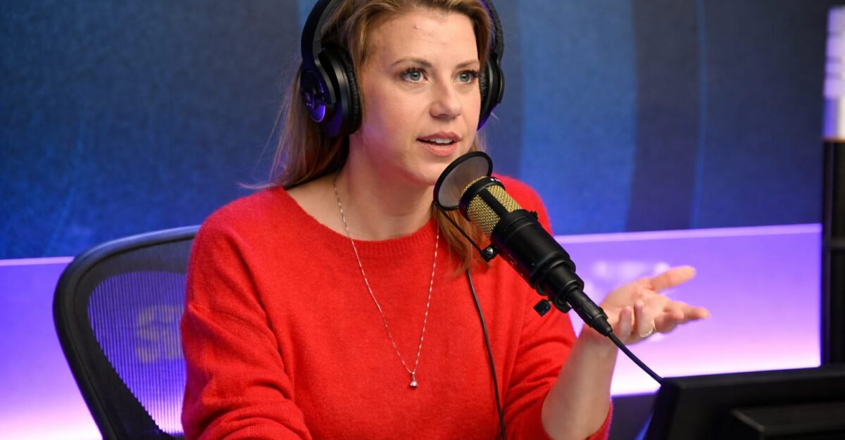 Jodie Sweetin (44 de ani) a dezvăluit cum a apropiat-o sobrietatea de John Stamos