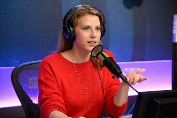 Jodie Sweetin (44 de ani) a dezvăluit cum a apropiat-o sobrietatea de John Stamos