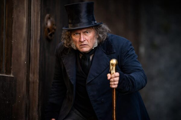 Johnny Depp, de nerecunoscut la Comic-Con. Actorul s-a costumat complet în Ebenezer Scrooge pentru a-și promova noul