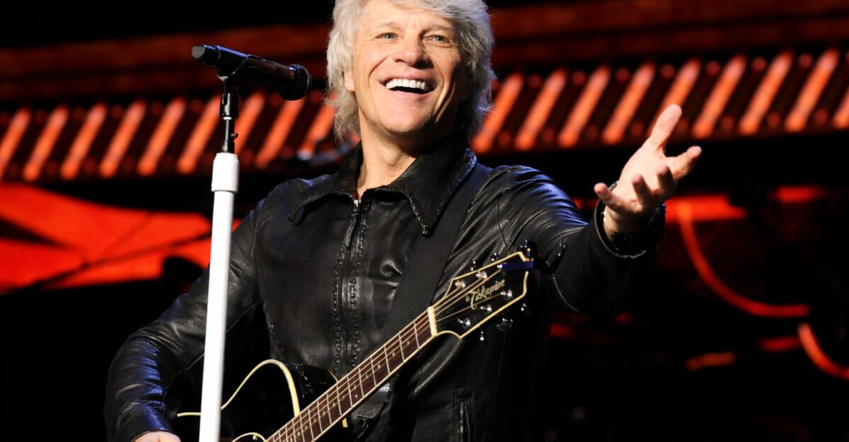 Jon Bon Jovi a oprit concertul după 90 de minute la New York